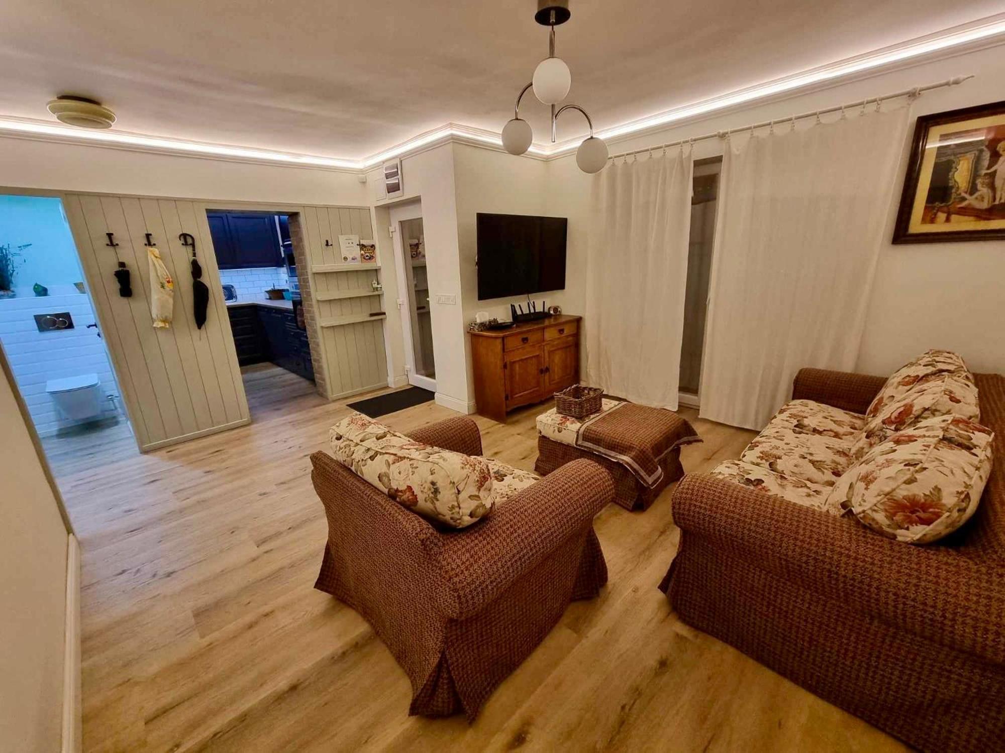 Neon Apartman Csopak Balaton 客房 照片